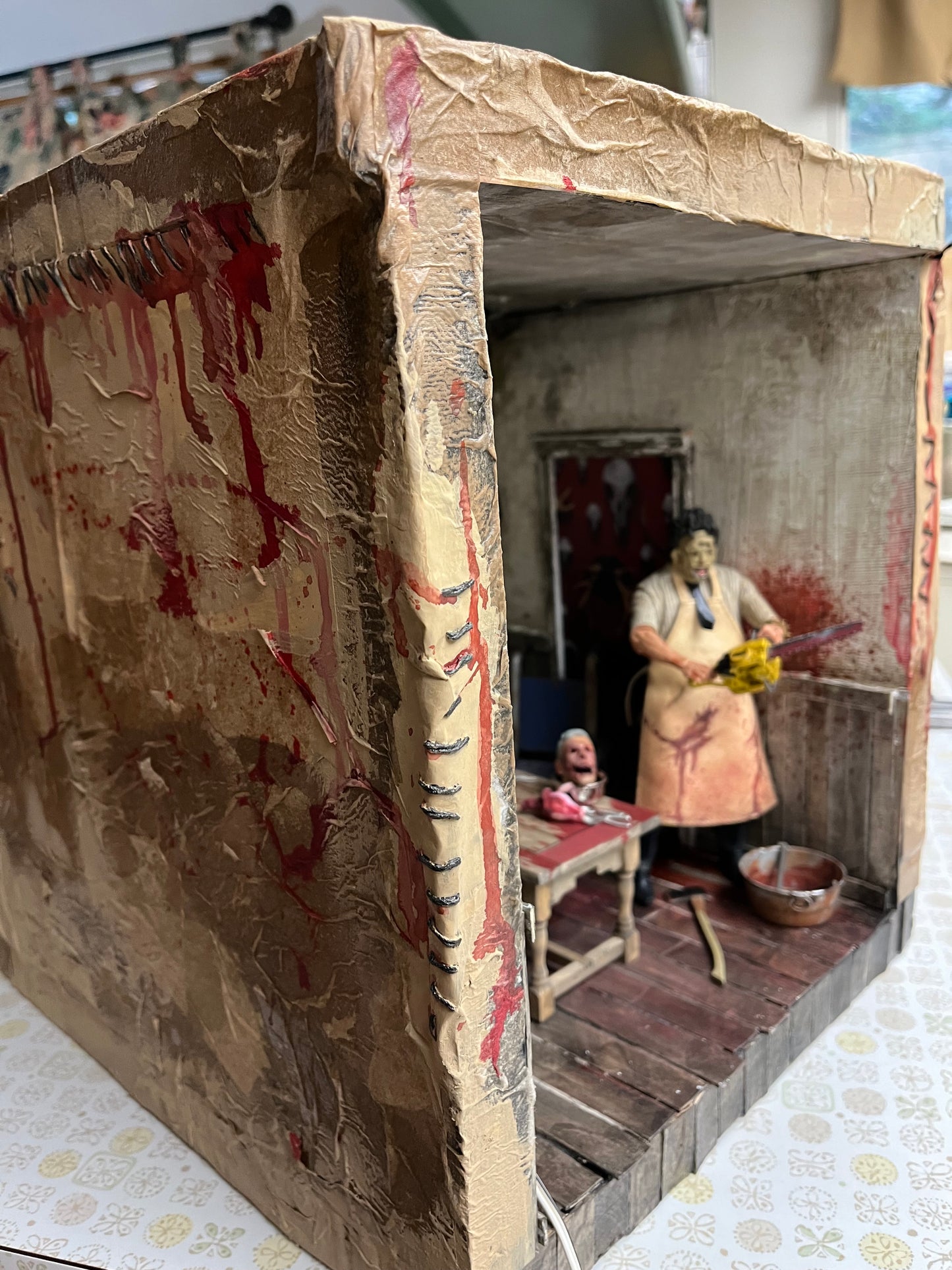 Leatherface: Sawyer Family Dining Room Diorama